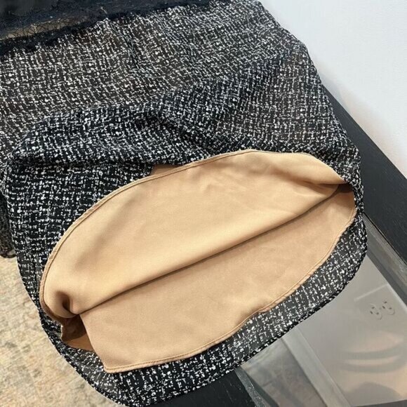 White House Black Market Women’s 0 Blouse Black White Long Sleeve Keyhole Back - Picture 9 of 11